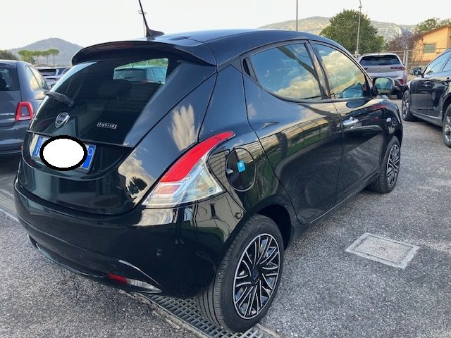 LANCIA Ypsilon 1.0 FireFly 5 porte S&S Hybrid Ecochic Gold Immagine 3