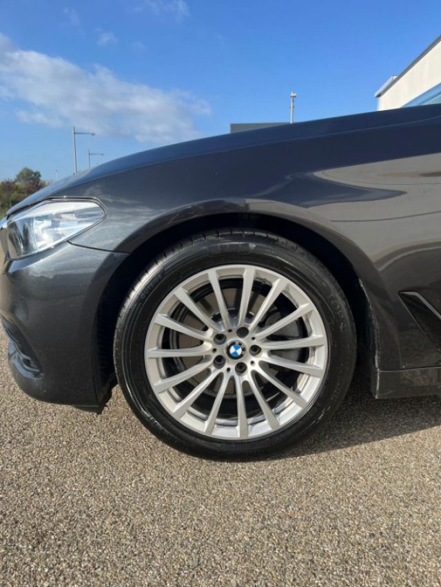 BMW 520 d Sport Immagine 4