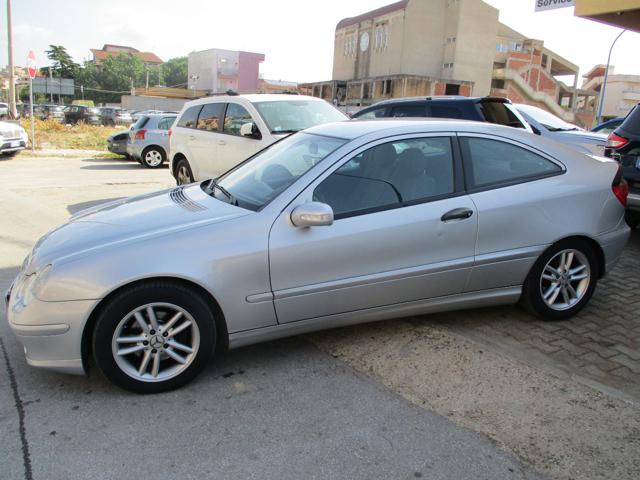 MERCEDES-BENZ C 220 CDI cat coupé Classic Immagine 2