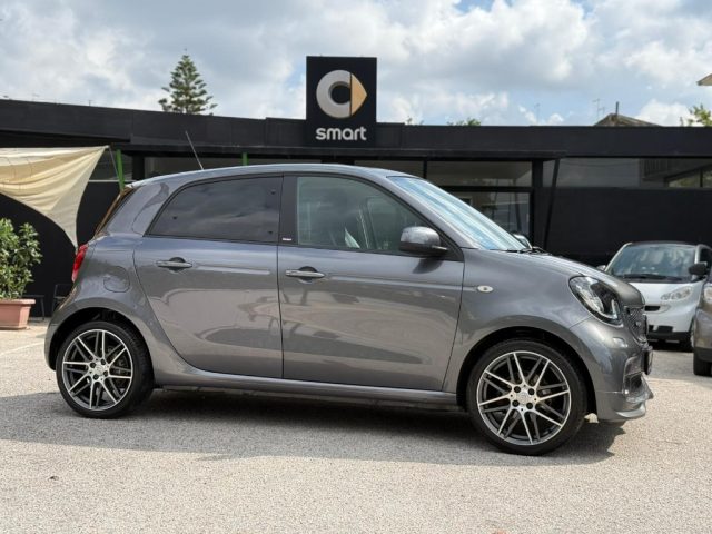 SMART ForFour BRABUS 109 CV +TETTO+NAV.+TELEC. POST.+AMBIENT Immagine 2