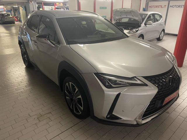 LEXUS UX Full Electric UX Hybrid Premium Immagine 3