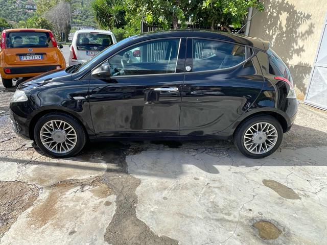 LANCIA Ypsilon 1.2 69 CV 5 porte GPL Ecochic Platinum Immagine 2