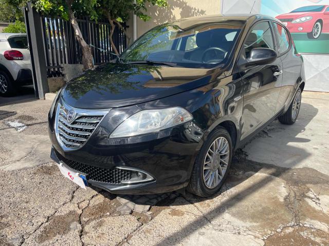 LANCIA Ypsilon 1.2 69 CV 5 porte GPL Ecochic Platinum Immagine 1