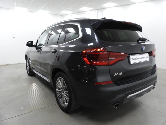 BMW X3 xDrive30d Luxury Immagine 3