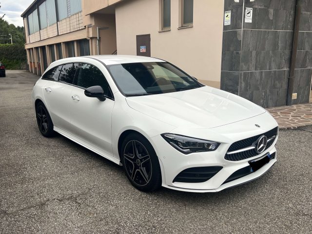 MERCEDES-BENZ CLA 200 CLA Shooting Brake 200 d Premium auto Immagine 0