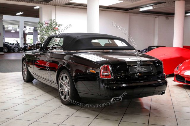 ROLLS-ROYCE Phantom Drophead COUPÉ|SPORT EXHAUST|TV TUNER|21"RIMS|CAMERA| Immagine 4