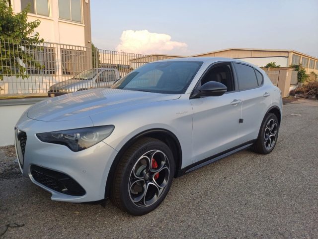 ALFA ROMEO Stelvio MY23 2.2 210cv Veloce Q4 FARI MATRIX ACC CARPLAY Immagine 1