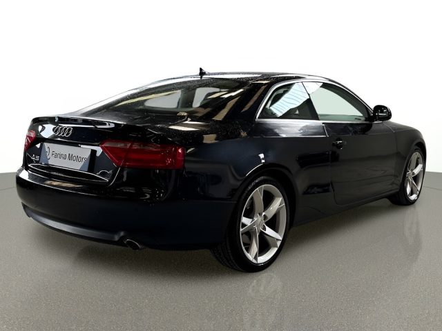 AUDI A5 2.7 TDI FAP auto S-Line - Cruise - Nav. - Blueth. Immagine 4