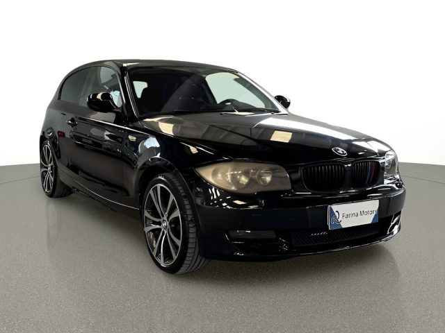 BMW 120 d cat 3 porte - Clima auto - Navi - Fendinebbia Immagine 2