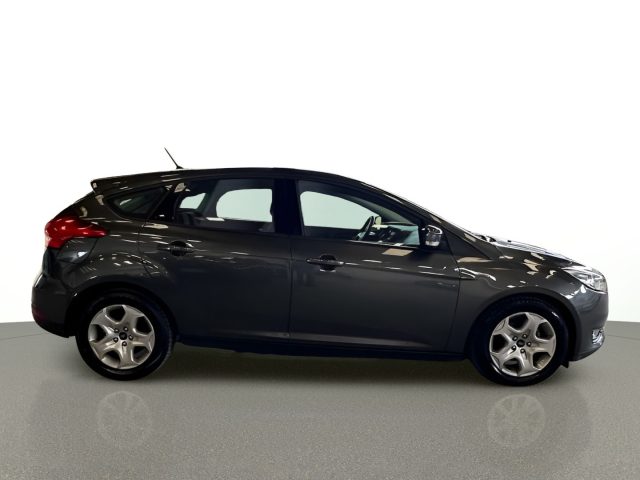 FORD Focus 1.0 EcoBoost - UNIPROP. - Bluetooth - Navi - Clima Immagine 3