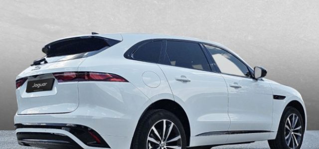 JAGUAR F-Pace 2.0 D 204 CV AWD aut. R-Dynamic SE Meridian Sound Immagine 2