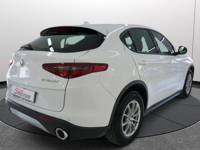 ALFA ROMEO Stelvio 2.2 Turbodiesel 160 CV AT8 RWD Immagine 1