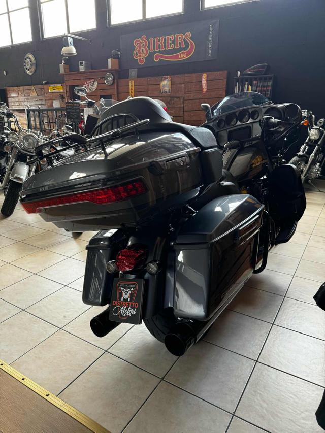 HARLEY-DAVIDSON FLHTK Electra Glide Ultra Limited CVO limited Immagine 4