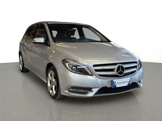 MERCEDES-BENZ B 180 Premium - UNIPROPRIETARIO - Cam - Navi Immagine 2