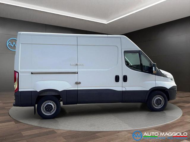 IVECO Daily 35S12V 2.3 HPT PM-TN Furgone L2H2 Immagine 3