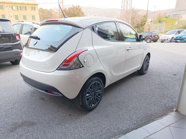 LANCIA Ypsilon 1.0 Hybrid SilverPlus - KM.ZERO - PRONTA CONSEGNA Immagine 4