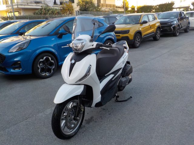 PIAGGIO Beverly 400 i.e. Anno 2021 Immagine 0