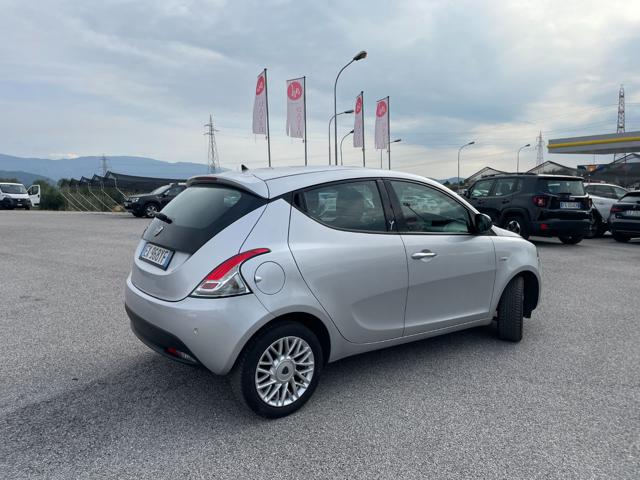 LANCIA Ypsilon 1.2 69 CV 5 porte Platinum Immagine 3