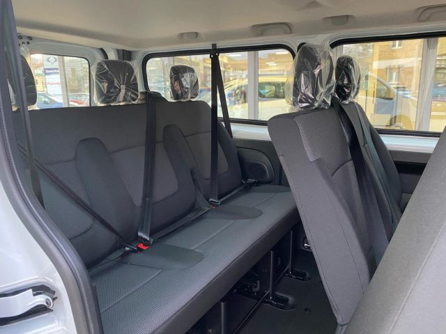 RENAULT TRAFIC BLUEDCI 150CV PL EQUILIBRE 9 POS - foto 7