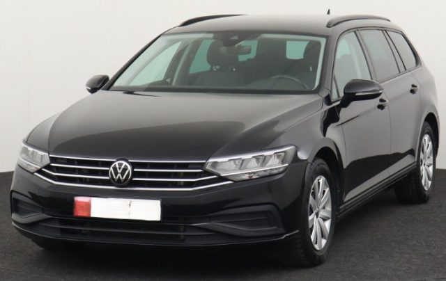 VOLKSWAGEN Passat Variant 2.0 TDI EVO Trendline N1 Autocarro Gancio Traino Immagine 1