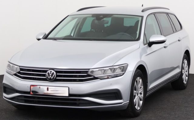 VOLKSWAGEN Passat Variant 2.0 TDI EVO Trendline N1 Autocarro Gancio Traino Immagine 2