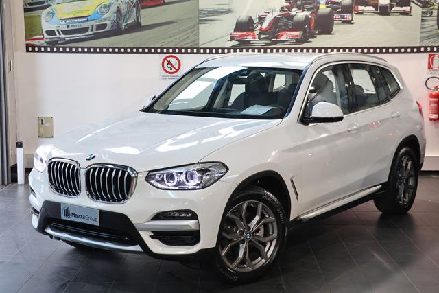 BMW X3 White pastel