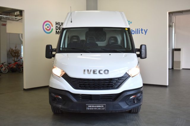 IVECO Daily 35S16V 2.3 HPT PM-SL-TM Furgone Immagine 0