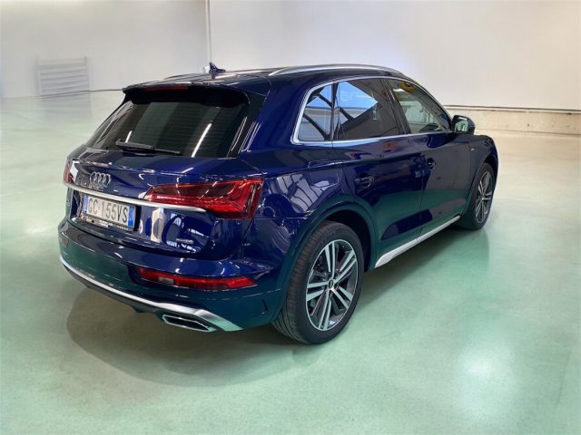 AUDI Q5 40 TDI 204 CV quattro S tronic S line plus Immagine 2