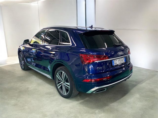 AUDI Q5 40 TDI 204 CV quattro S tronic S line plus Immagine 3