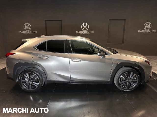 LEXUS UX Full Electric UX Hybrid Executive Immagine 3