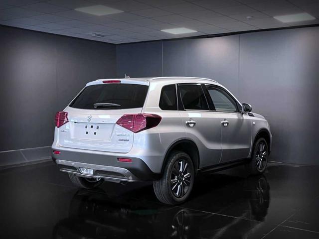 SUZUKI Vitara 1.5 Hybrid A/T AWD COOL - VARI COLORI! Immagine 3