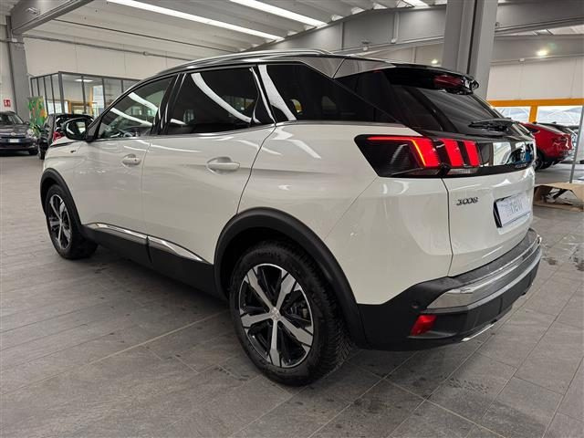 PEUGEOT 3008 2.0 BlueHDi GT EAT S S Immagine 3