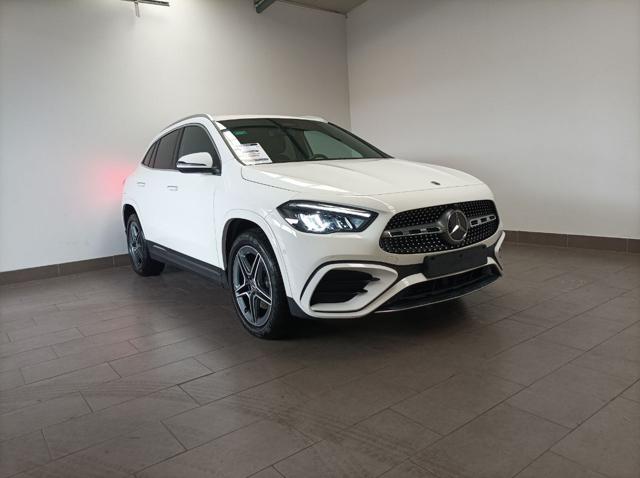 MERCEDES-BENZ GLA 250 e Plug-in hybrid Automatic Premium AMG LINE Immagine 0