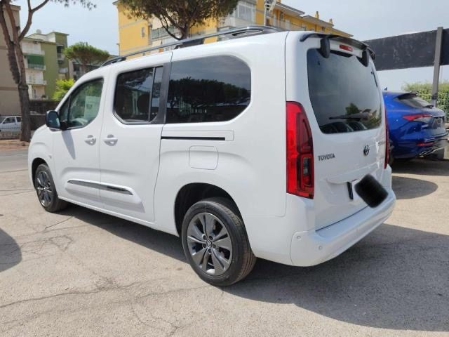 TOYOTA Proace City Verso 1.5D 130 CV S&S L2 Long A/T Luxury Immagine 1