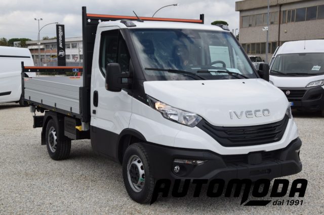 IVECO Daily 35 R. singola 2.3 Cabinato Immagine 2