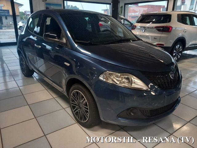 LANCIA Ypsilon 1.0 FireFly 5 porte S&S Hybrid Silver Immagine 3