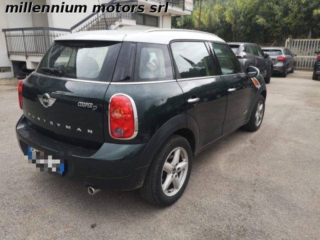 MINI Countryman Mini 2.0 16V Cooper D Countryman Automatica Immagine 3