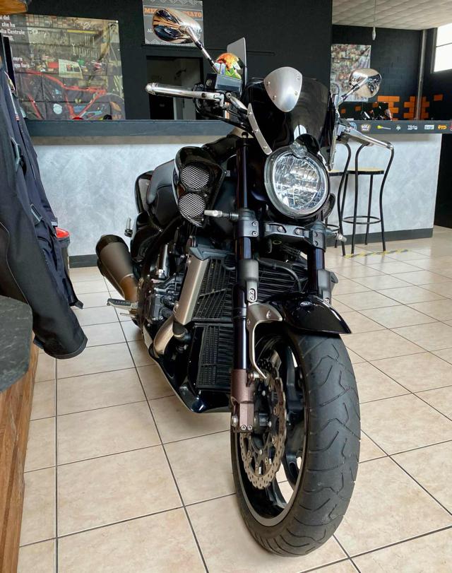 YAMAHA VMAX V-Max 1700 finanziabile Immagine 4