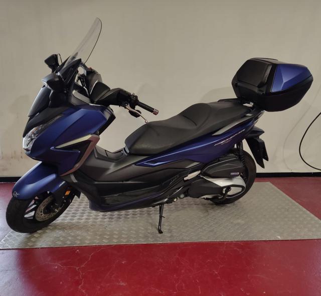 HONDA Forza 350 DELUXE 2022 Immagine 1