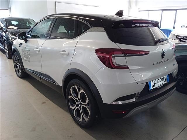 RENAULT Captur 1.6 E-TECH Hybrid Intens Auto Immagine 1