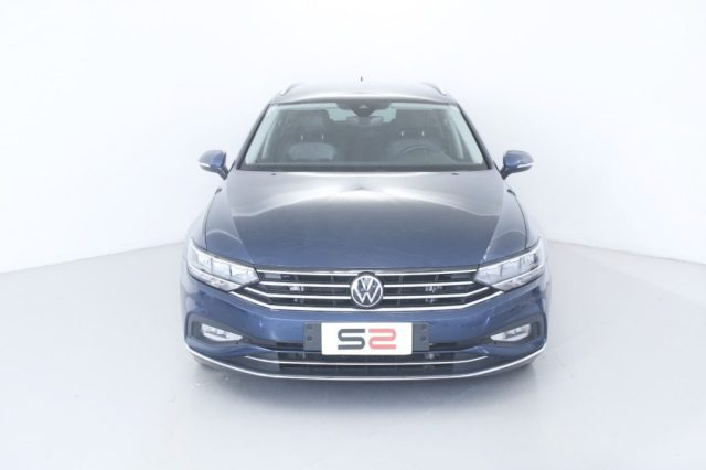 VOLKSWAGEN Passat Variant 2.0 TDI SCR 200 CV DSG Executive Immagine 2