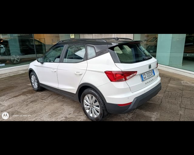 SEAT Arona 1.0 TGI Style Immagine 3