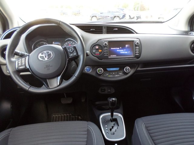 TOYOTA Yaris 1.5 Hybrid 5 porte Style Immagine 4