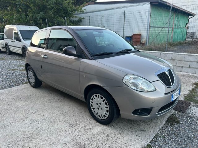 LANCIA Ypsilon 1.2 Argento-OK NEOPATENTATI-CINGHIA FATTA Immagine 0