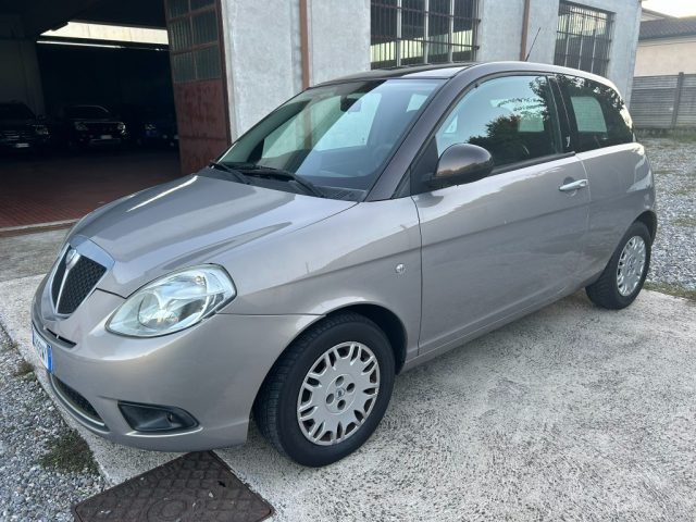 LANCIA Ypsilon 1.2 Argento-OK NEOPATENTATI-CINGHIA FATTA Immagine 2