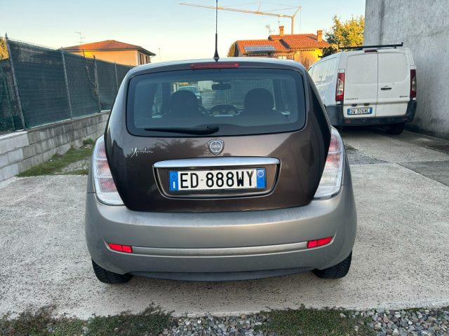 LANCIA Ypsilon 1.2 Argento-OK NEOPATENTATI-CINGHIA FATTA Immagine 4