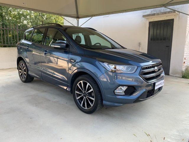 FORD Kuga 1.5 EcoBoost 120 CV S&S 2WD Business POCHI KM Immagine 2