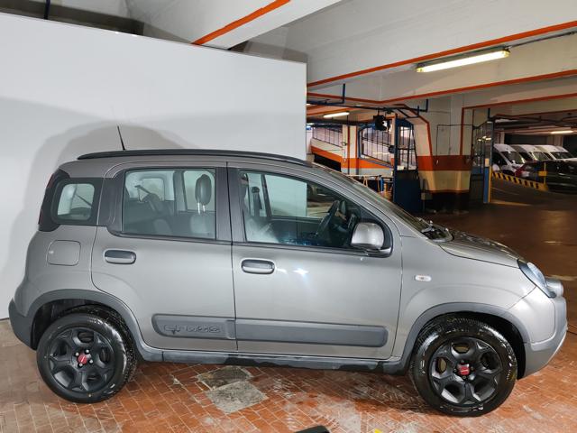 FIAT Panda Cross 1.0 Hybrid 70cv Cross+Clima Auto 36 Rate da 177,95 Immagine 3