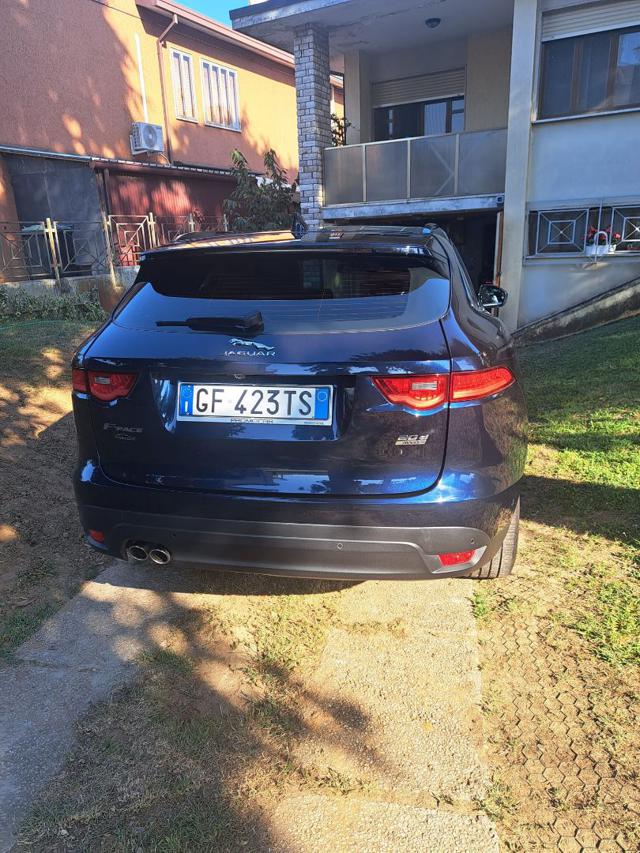 JAGUAR F-Pace 2.0 D 163 CV Portfolio Immagine 4