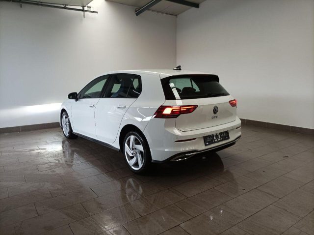 VOLKSWAGEN Golf 1.4 TSI eHYBRID 204 CV DSG Immagine 4